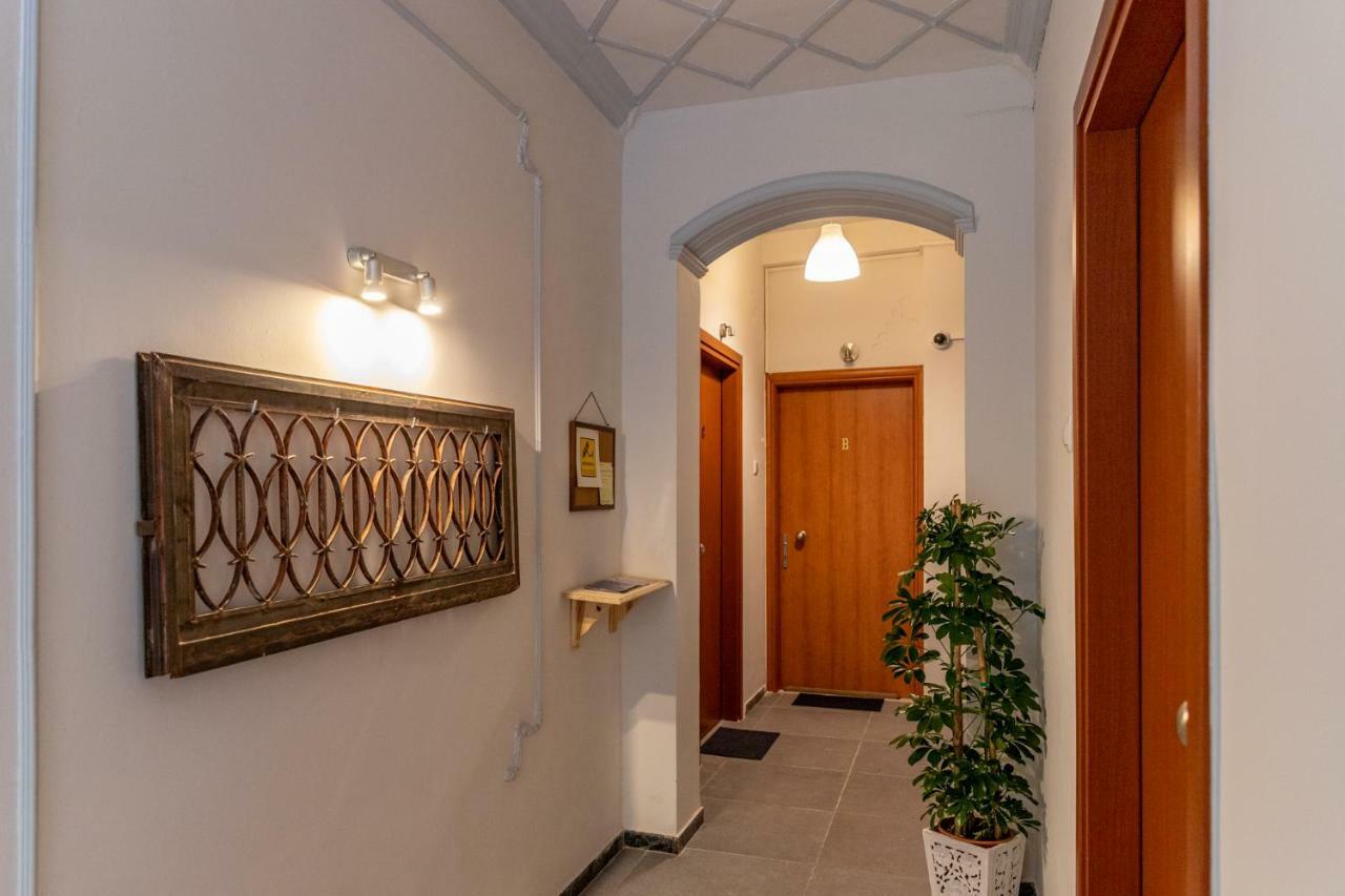 Ports Crossroad D Apartment Pireu Exterior foto